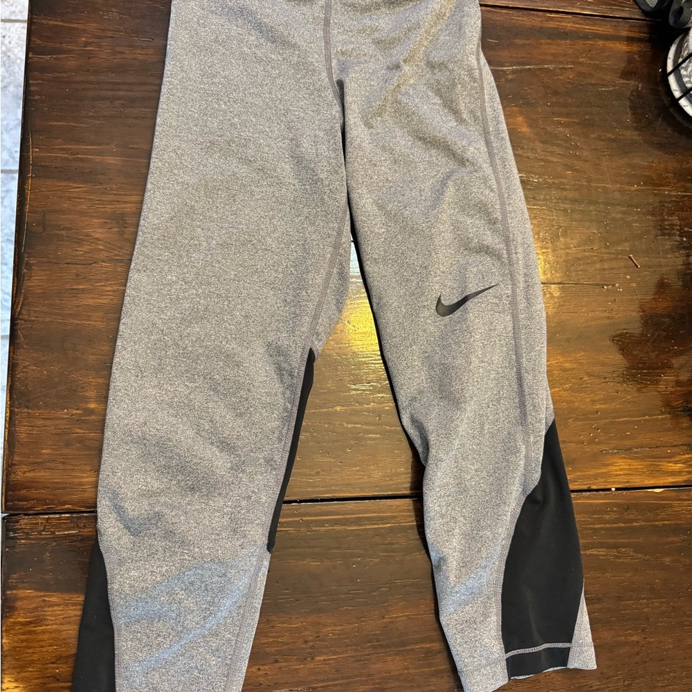 Nike Women’s Gray and Black Leggings